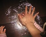 バレンタイン☆1歳の娘の手形入り生チョコ作り方4写真