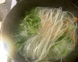 焦がしにんにく香る海老のフォー作り方1写真