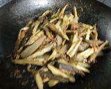 ＊コンビーフとごぼうのきんぴら＊作り方2写真