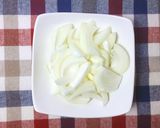 ★離乳食初期★時短オニオンスープ作り方1写真