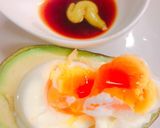 アボカドと半熟卵のわさび醤油和え作り方2写真