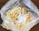 野菜高騰！お助けもやしと豚こまの絶品炒め作り方2写真