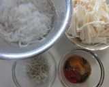 糸蒟蒻ときのこのじゃこカレー炒め作り方1写真