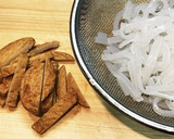 簡単！お弁当◎薩摩揚げとこんにゃくの煮物作り方1写真