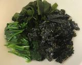 ほうれん草とわかめの韓国海苔和え作り方4写真