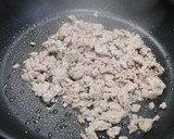 簡単！豆苗とはんぺんの肉みそ炒め作り方2写真