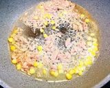 バター醤油香る♡ツナコーン焼きうどん！作り方2写真