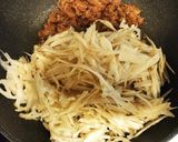 ゴボウとレンコンの牛肉入りキンピラ作り方4写真