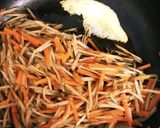 ピーマンで彩り☆にんにくバター醤油金平作り方3写真