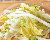 白菜のたらこ和え、鱈を加えてメインに♪作り方1写真