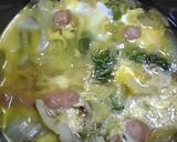 簡単♪白菜＆ウィンナーの卵とじ鍋＾−＾♪作り方2写真