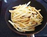 ２日目のフライドポテトをカリサクに！作り方1写真