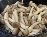 手軽な和食材で作る！きのこのアヒージョ作り方5写真