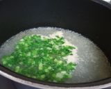 鶏ｶﾞﾗｽｰﾌﾟのｷﾑﾁ温麺作り方1写真