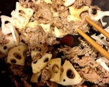 簡単！牛肉と春菊、れんこんの炊き込みご飯作り方6写真