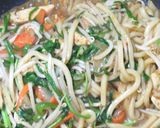 冷蔵庫の残り物で作るエスニック焼きうどん作り方12写真