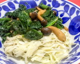 ちぢみほうれん草としめじのバター醤油炒め作り方3写真