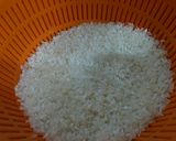 エビの殻でだしとったピラフ作り方1写真