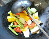牛肉と彩り野菜のオイスターソース炒め作り方6写真