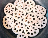 大さじ1の黄金比deレンコンの甘酢炒め♡作り方4写真