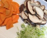 炊飯器で☆生鮭のバター醤油炊き込みご飯作り方1写真