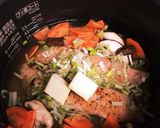 炊飯器で☆生鮭のバター醤油炊き込みご飯作り方3写真