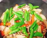 スナップエンドウと大根豚バラ肉の炒め煮♪作り方5写真