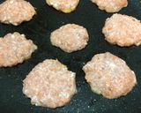 手づかみ食べに♪ ふわふわ人参ハンバーグ作り方3写真