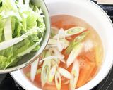 白菜とじゃがいもの春雨スープ作り方1写真