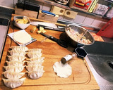 余り餃子の餡でお好み焼きの卵とじ作り方1写真