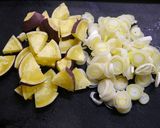 簡単！葱たっぷり☆さつまいものお味噌汁作り方2写真
