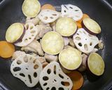 簡単!鶏根菜の黒酢炒め作り方5写真