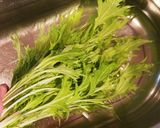 長男の水菜にツナを乗せたサラダ？作り方1写真