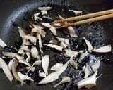 平茸、人参、モヤシなどの塩コショウ油炒め作り方3写真