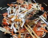 平茸、人参、モヤシなどの塩コショウ油炒め作り方5写真