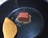 コーンビーフと野菜の粉チーズ炒め作り方1写真
