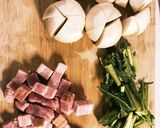 カブとベーコンの豆乳味噌スープ作り方1写真
