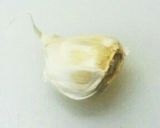 超簡単、ニンニクの皮の剥きかた作り方1写真