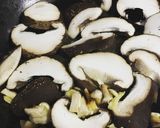 旬の原木しいたけで♪バルサミコ醤油炒め作り方2写真