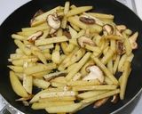 じゃが芋と椎茸のバター醤油炒め作り方3写真