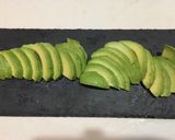 簡単お洒落な茹でタマゴとアボガドのサラダ作り方3写真