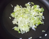 風邪予防にも！ちぢみほうれん草ねぎ炒め作り方3写真