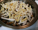 薄揚げと茸と水菜の煮浸し作り方1写真