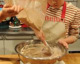 子どもと楽しく★切り株のクリスマスケーキ作り方7写真