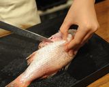 インスタ映え★お魚まるごとアクアパッツァ作り方3写真