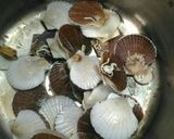 殻つきベビーホタテde味噌汁作り方1写真