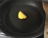 お弁当に♪卵黄で♪可愛いミニミニオムレツ作り方3写真