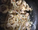 鶏肉ともやしのピリ辛醬和え作り方3写真