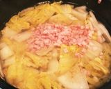 ちょっと洋風な♡白菜と大根の味噌汁作り方3写真