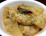簡単！鶏の手羽先と大根（カブ）のコンソメ作り方4写真